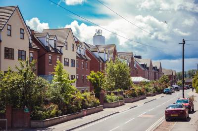 Simply UK acquire 6 care homes.