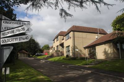 {{property:listingtitle}}