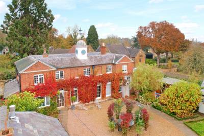 {{property:listingtitle}}