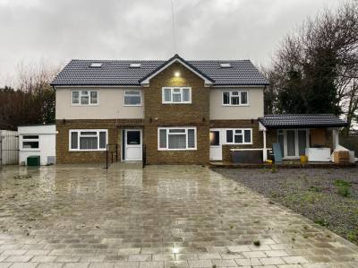 {{property:listingtitle}}